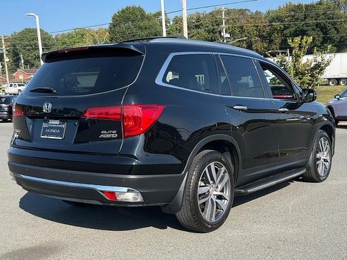 2017 Honda Pilot Elite