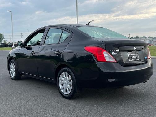 2013 Nissan Versa 1.6 S