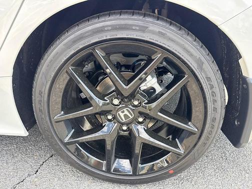 Platinum White Pearl 2026 Honda Civic Sport