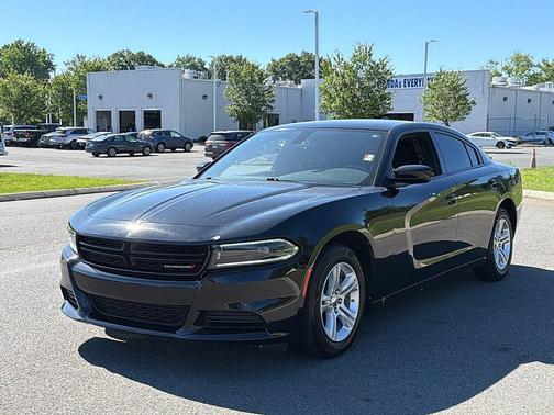 Pitch Black 2023 Dodge Charger SXT