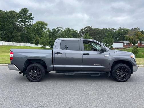 2019 Toyota Tundra SR5