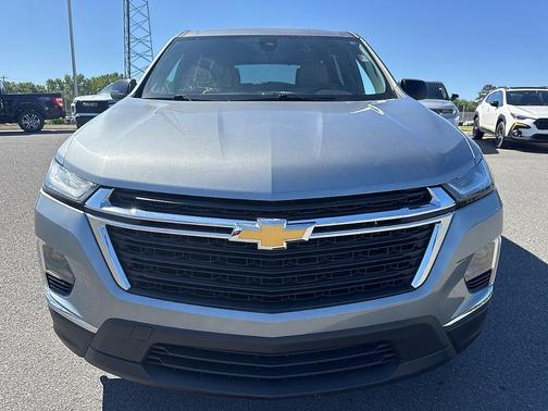 Sterling Gray 2023 Chevrolet Traverse LS