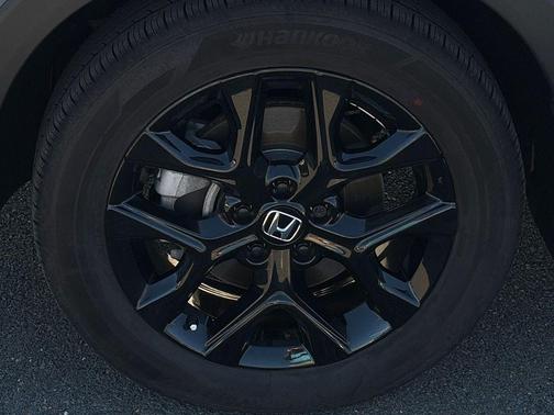Urban Gray Pearl 2025 Honda HR-V Sport