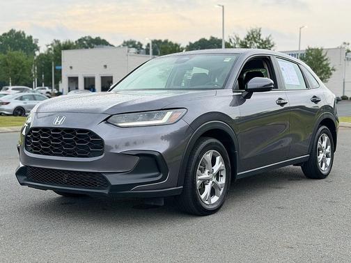 Gray 2025 Honda HR-V LX