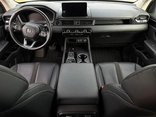 2023 Honda Pilot Touring