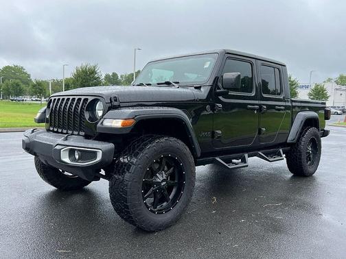 2023 Jeep Gladiator Sport