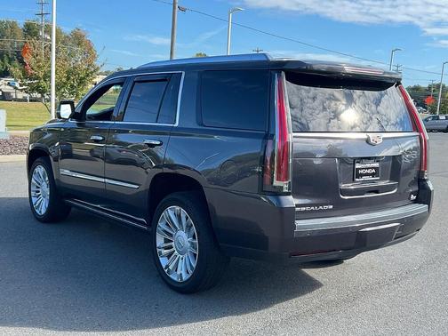 2018 Cadillac Escalade Platinum