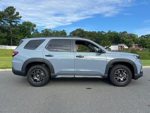 2023 Honda Pilot TrailSport