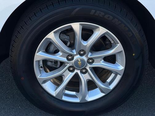 Summit White 2020 Chevrolet Equinox 2LT