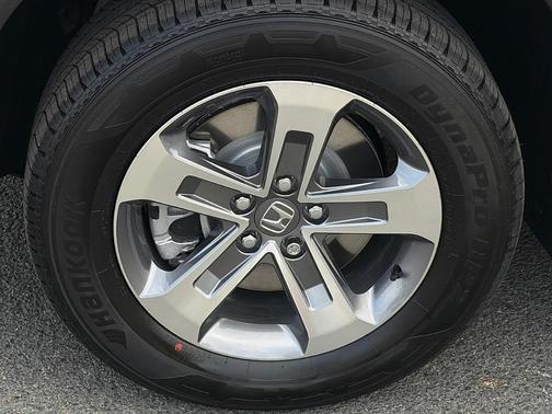 Platinum White Pearl 2026 Honda Pilot EX-L
