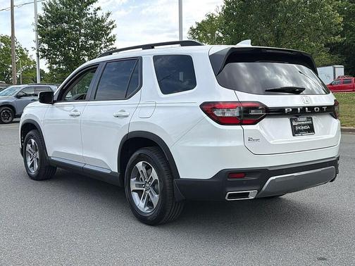 Platinum White Pearl 2026 Honda Pilot EX-L