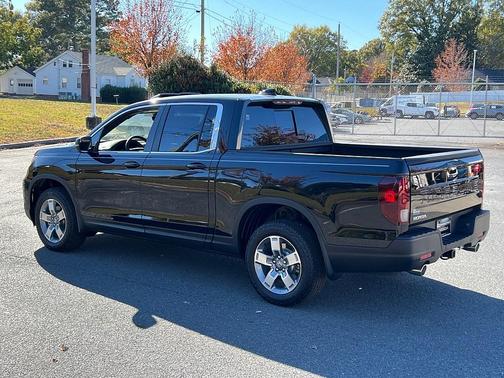 Crystal Black Pearl 2026 Honda Ridgeline RTL