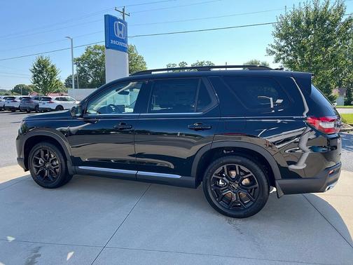 2025 Honda Pilot Touring