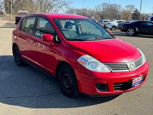 2009 Nissan Versa 1.8 S