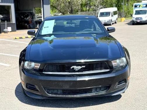 2012 Ford Mustang V6