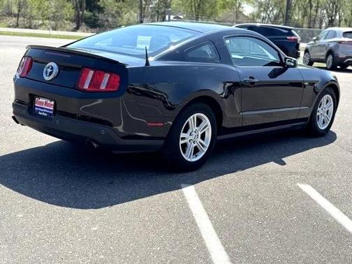 2012 Ford Mustang V6