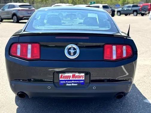 2012 Ford Mustang V6