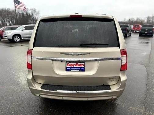 2012 Chrysler Town & Country Limited