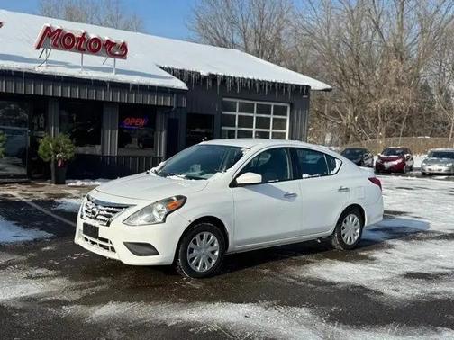 2015 Nissan Versa 1.6 SV