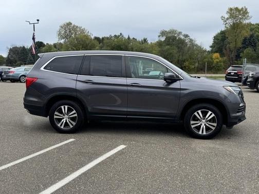 2017 Honda Pilot EX