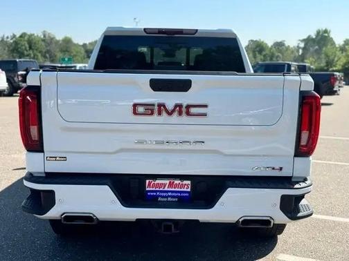 2022 GMC Sierra 1500 AT4