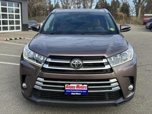 2017 Toyota Highlander 