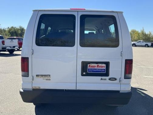 2010 Ford E350 Super Duty XL