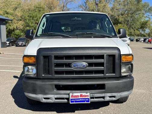 2010 Ford E350 Super Duty XL