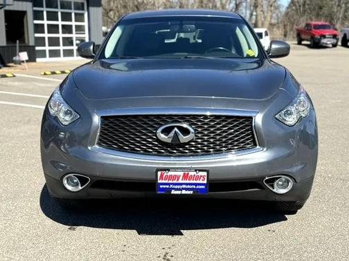 2017 INFINITI QX70 Base