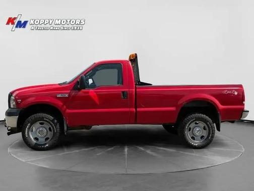 Red 2006 Ford F-350 XL Crew Cab