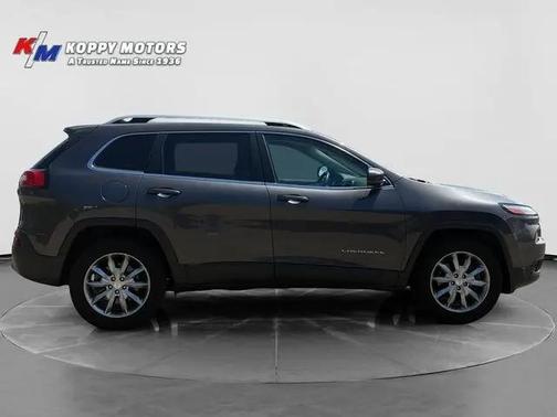 Gray 2018 Jeep Cherokee Limited