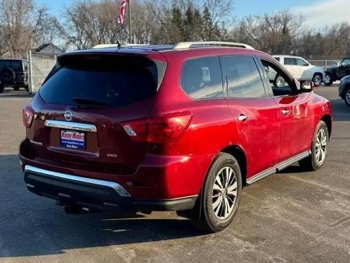 2018 Nissan Pathfinder S