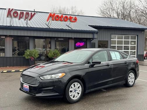 2013 Ford Fusion S