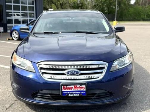 2011 Ford Taurus SE