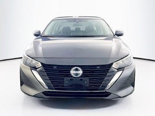 Gun Metallic 2024 Nissan Sentra SV