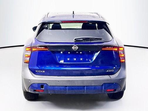 Deep Blue Pearl 2026 Nissan Kicks SV