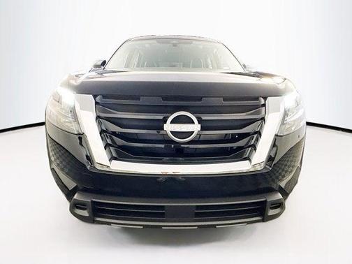 2025 Nissan Pathfinder S 4WD