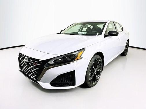 2025 Nissan Altima SR AWD