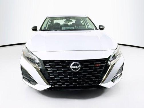 2025 Nissan Altima SR AWD