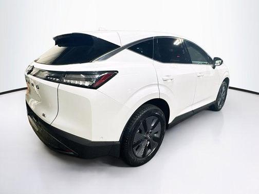Everest White Pearl Tricoat 2025 Nissan Murano SL