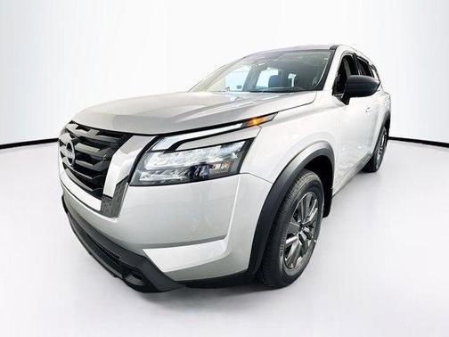 2025 Nissan Pathfinder S 4WD