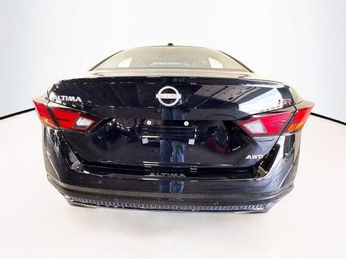 2025 Nissan Altima SR AWD