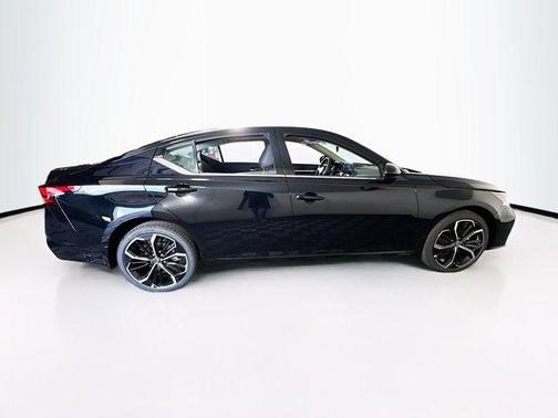 2025 Nissan Altima SR AWD
