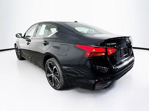 2023 Nissan Altima SR Intelligent AWD