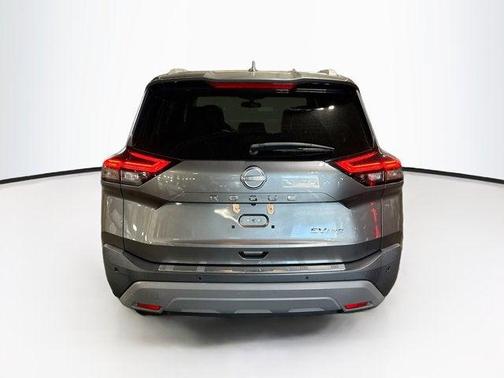 Gun Metallic 2022 Nissan Rogue SV