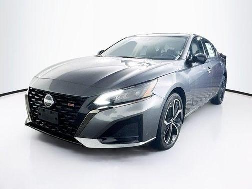 2025 Nissan Altima SR AWD