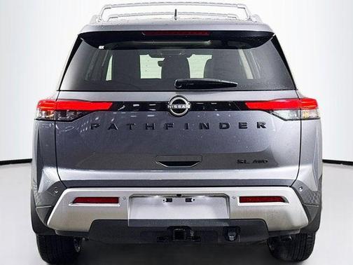 2025 Nissan Pathfinder SL 4WD