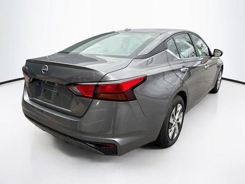 2025 Nissan Altima S FWD