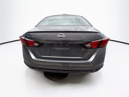 2025 Nissan Altima S FWD