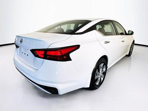 2020 Nissan Altima S FWD